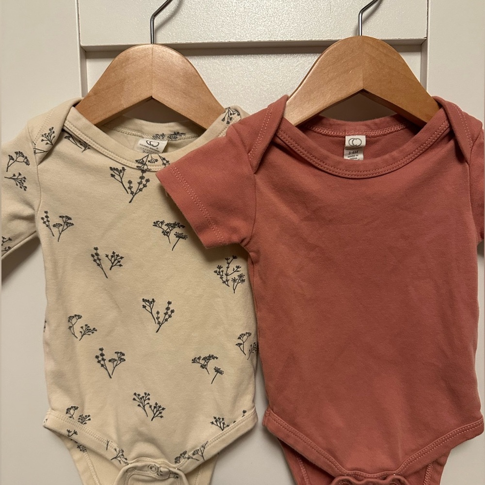 Colored Organics top set